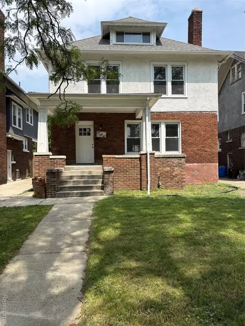 151 Mclean St, Highland Park, MI 48203