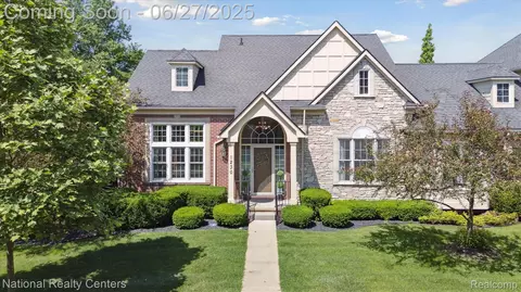 1230 Old Colony Ln, Canton, MI 48187