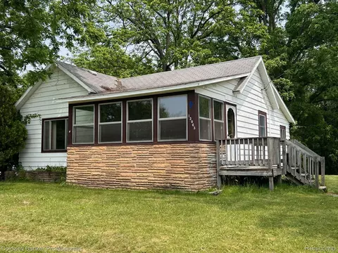 13063 Shaftsburg Rd S, Woodhull, MI 48872