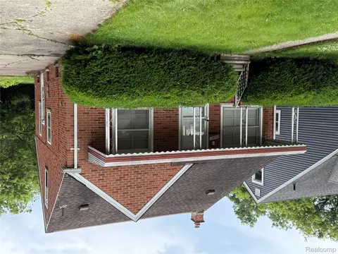 26645 Ross St, Inkster, MI 48141