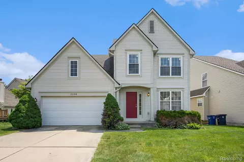 3244 Buckhorn Ct, Ann Arbor, MI 48105
