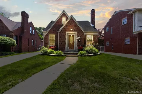 23111 Sheridan St, Dearborn, MI 48128