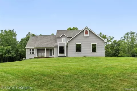 12130 Heather Ct, Springfield, MI 48350