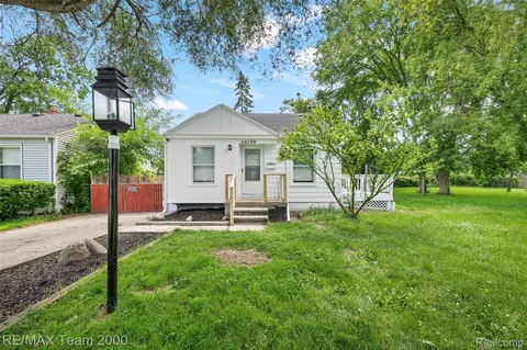 26389 Annapolis St, Dearborn Heights, MI 48125