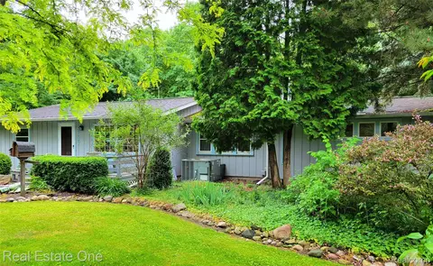 6637 Osbourn Dr, Lake, MI 48725