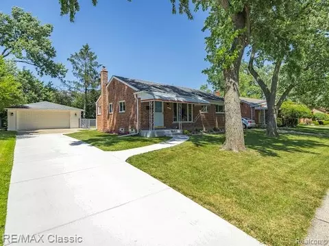 32354 Leelane, Farmington, MI 48336