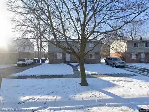 11464 Republic, Warren, MI 48089