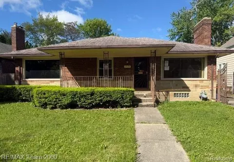 3929 Grayton St, Detroit, MI 48224