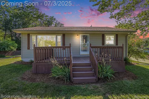 8500 Port Austin Rd, Mckinley, MI 48755