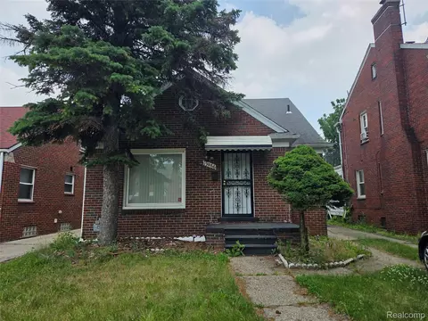 19466 Packard St, Detroit, MI 48234