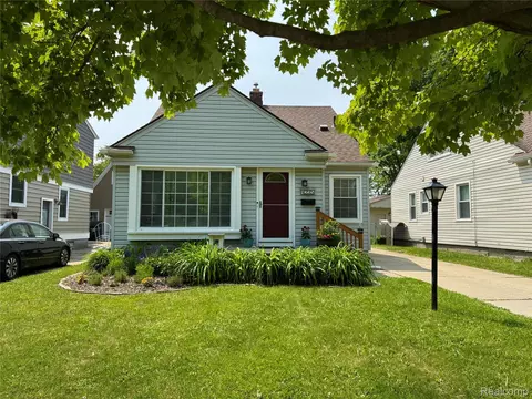 4235 Bacon Ave, Berkley, MI 48072