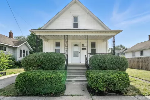 2311 S Jefferson St, Bay City, MI 48708