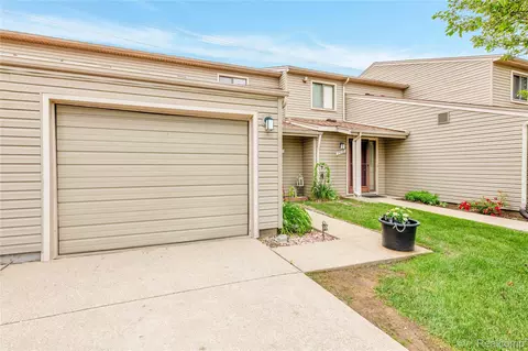 7515 Culpepper Ct, Westland, MI 48185