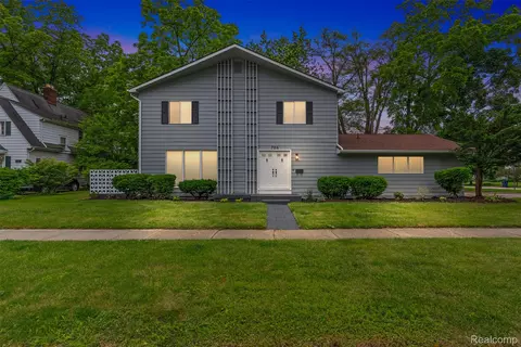 708 S Franklin Ave, Flint, MI 48503
