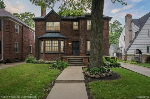 16641 La Salle Ave, Detroit, MI 48221