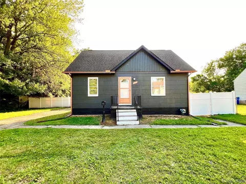 23657 Hill Ave, Warren, MI 48091