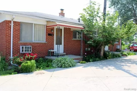 2361 Ferris Ave, Lincoln Park, MI 48146