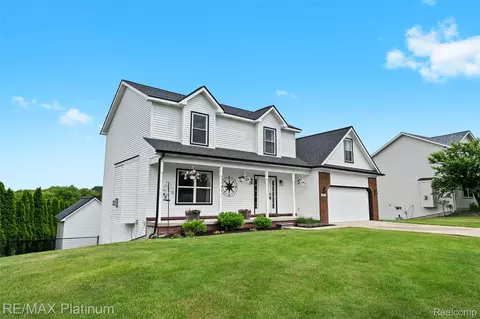 1101 Emerald Forest Ln, Davison, MI 48423