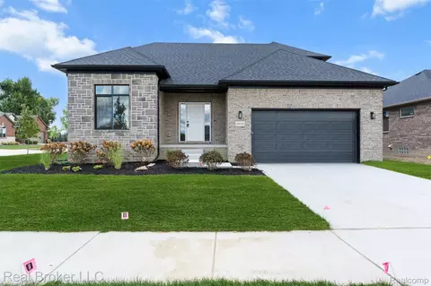 56643 Via Bellano, Macomb, MI 48042