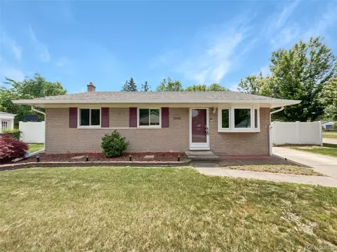 25431 Baker St, Taylor, MI 48180