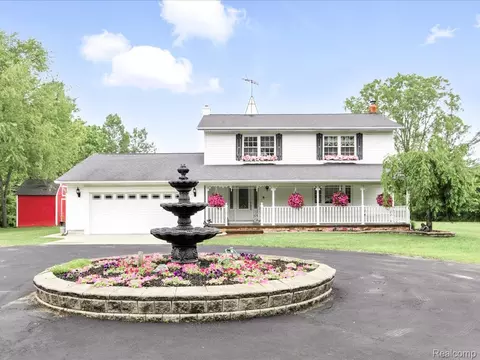 5162 Gratiot Ave, St. Clair, MI 48079