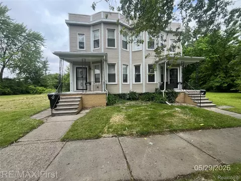 229 Leicester Ct, Detroit, MI 48202