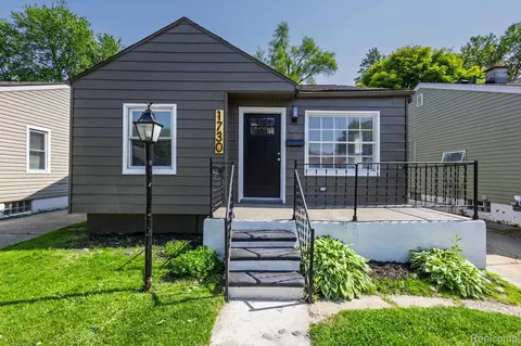 1730 E Hazelhurst St, Ferndale, MI 48220
