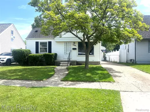 13509 Backus St, Southgate, MI 48195