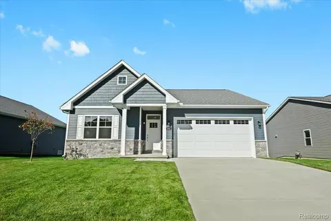 500 Jubilee Dr, Northfield, MI 48189