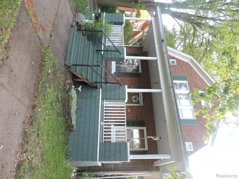 237 N Birney St, Bay City, MI 48708