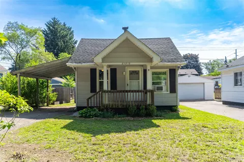 21312 Saint Francis St, Farmington Hills, MI 48336