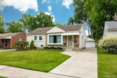 30833 Florence St, Garden City, MI 48135