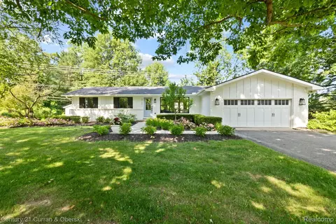 21651 Currie Rd, Northville, MI 48167