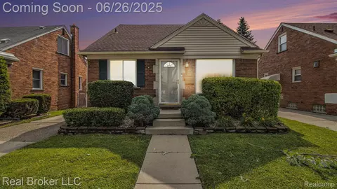 9269 Hubert Ave, Allen Park, MI 48101
