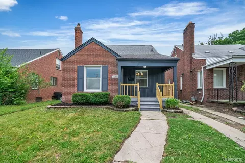 16880 Murray Hill St, Detroit, MI 48235