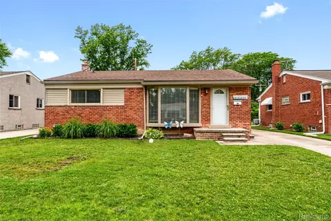 8639 Alper St, Westland, MI 48185