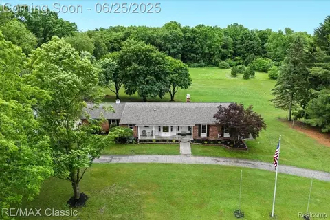 9160 Joy Rd, Superior, MI 48170