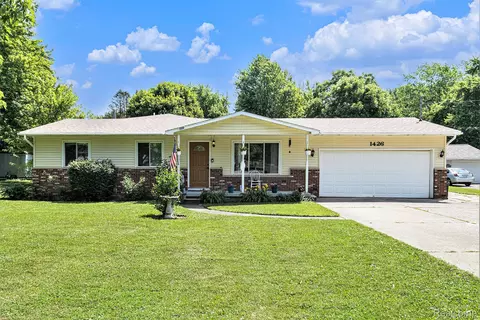 1426 W Ives Ave, Burton, MI 48509