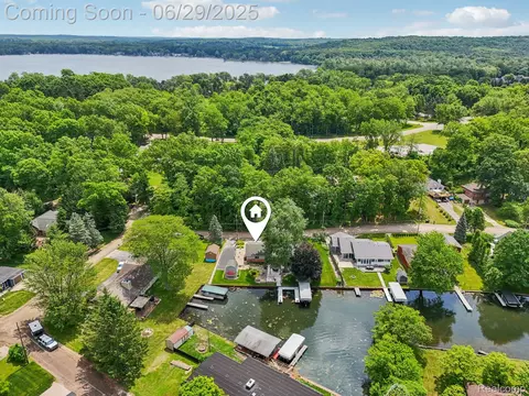 11920 Portage Lake Ave, Putnam, MI 48169