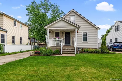 11677 Brownell Ave, Plymouth, MI 48170