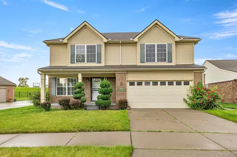 10913 Edlie Cir, Detroit, MI 48214