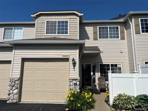 26684 Kirkway Dr, Woodhaven, MI 48183