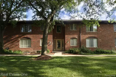 19639 W 12 Mile Rd #104, Southfield, MI 48076