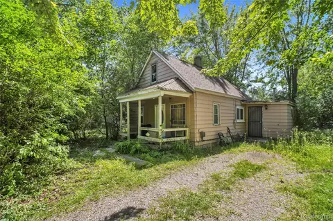 427 S 19th St, Saginaw, MI 48601