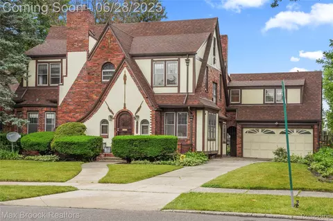 18330 Parkside St, Detroit, MI 48221