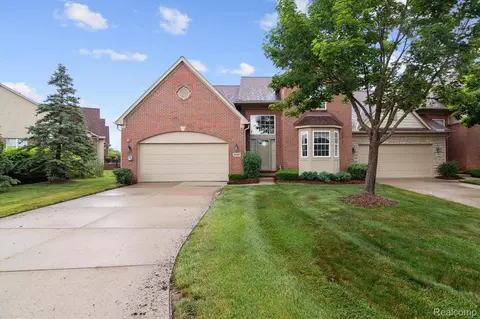 2069 Amsterdam Ave, Canton, MI 48188
