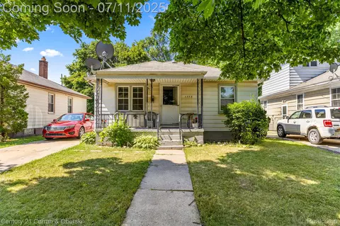 1773 Paris Ave, Lincoln Park, MI 48146