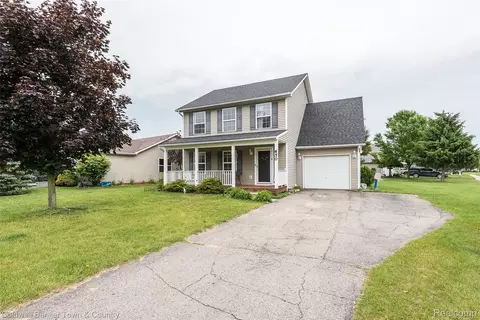 650 Christopher St, Fowlerville, MI 48836