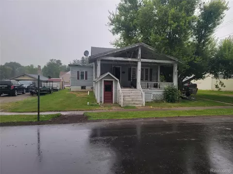 107 W Church St, Capac, MI 48014
