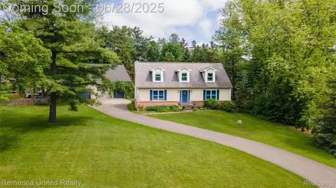 6350 Waterford Hill Ter, Independence, MI 48346